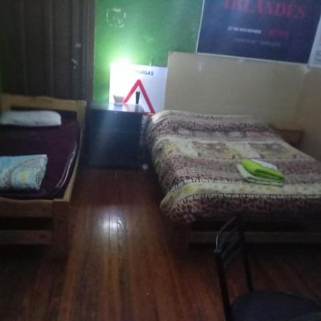 Habitac Indiv Casa De Familia, Flores بوينس آيرس المظهر الخارجي الصورة