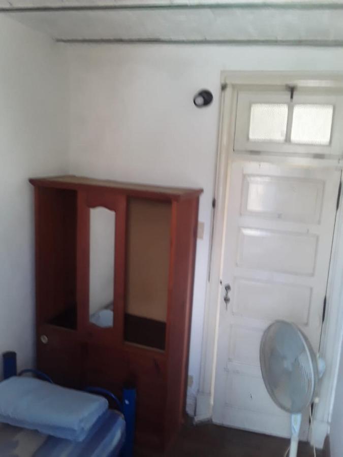 Habitac Indiv Casa De Familia, Flores بوينس آيرس المظهر الخارجي الصورة