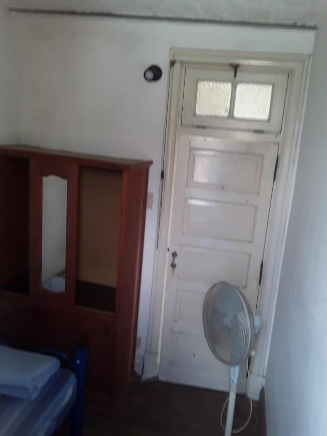 Habitac Indiv Casa De Familia, Flores بوينس آيرس المظهر الخارجي الصورة