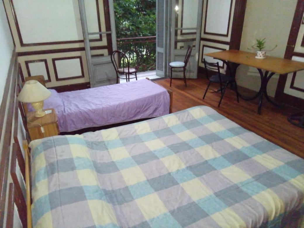 Habitac Indiv Casa De Familia, Flores بوينس آيرس المظهر الخارجي الصورة