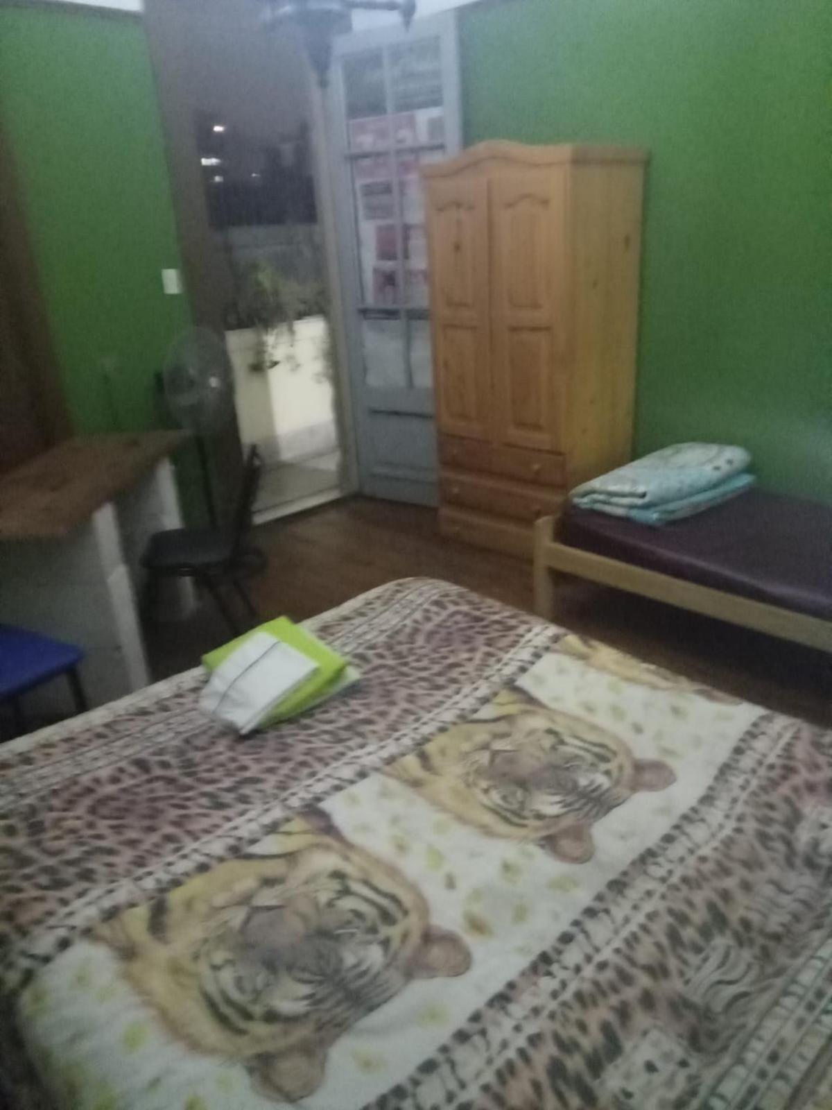 Habitac Indiv Casa De Familia, Flores بوينس آيرس المظهر الخارجي الصورة
